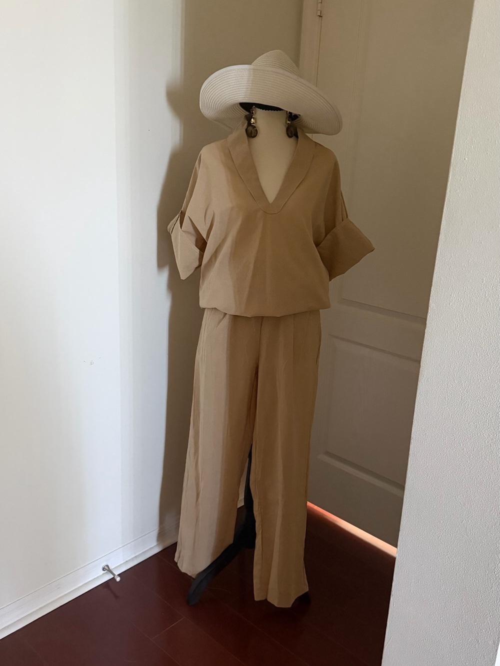 Beige Wide-Leg pant with V-Neck top